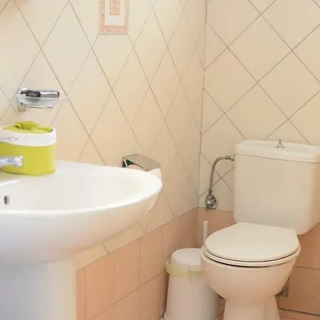 Apartman Reginas Athérasz