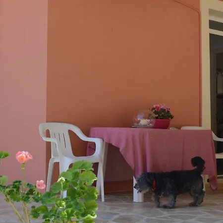 Apartman Reginas Athérasz